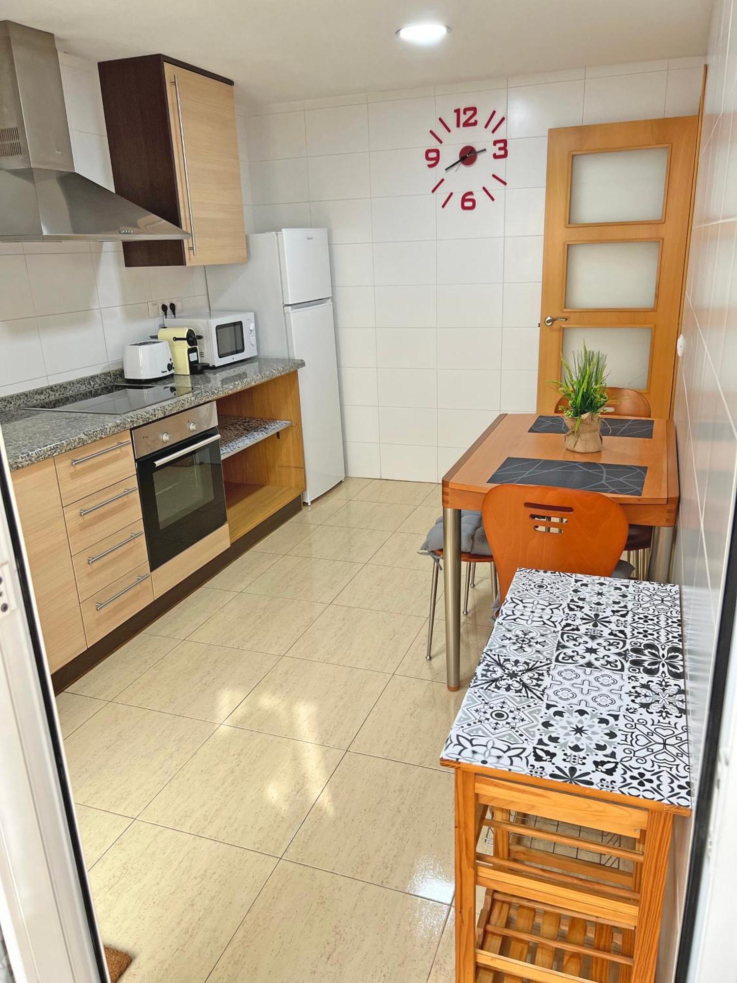 Gran Terraza, Piscina, Parking Y Aire Acondicionado *